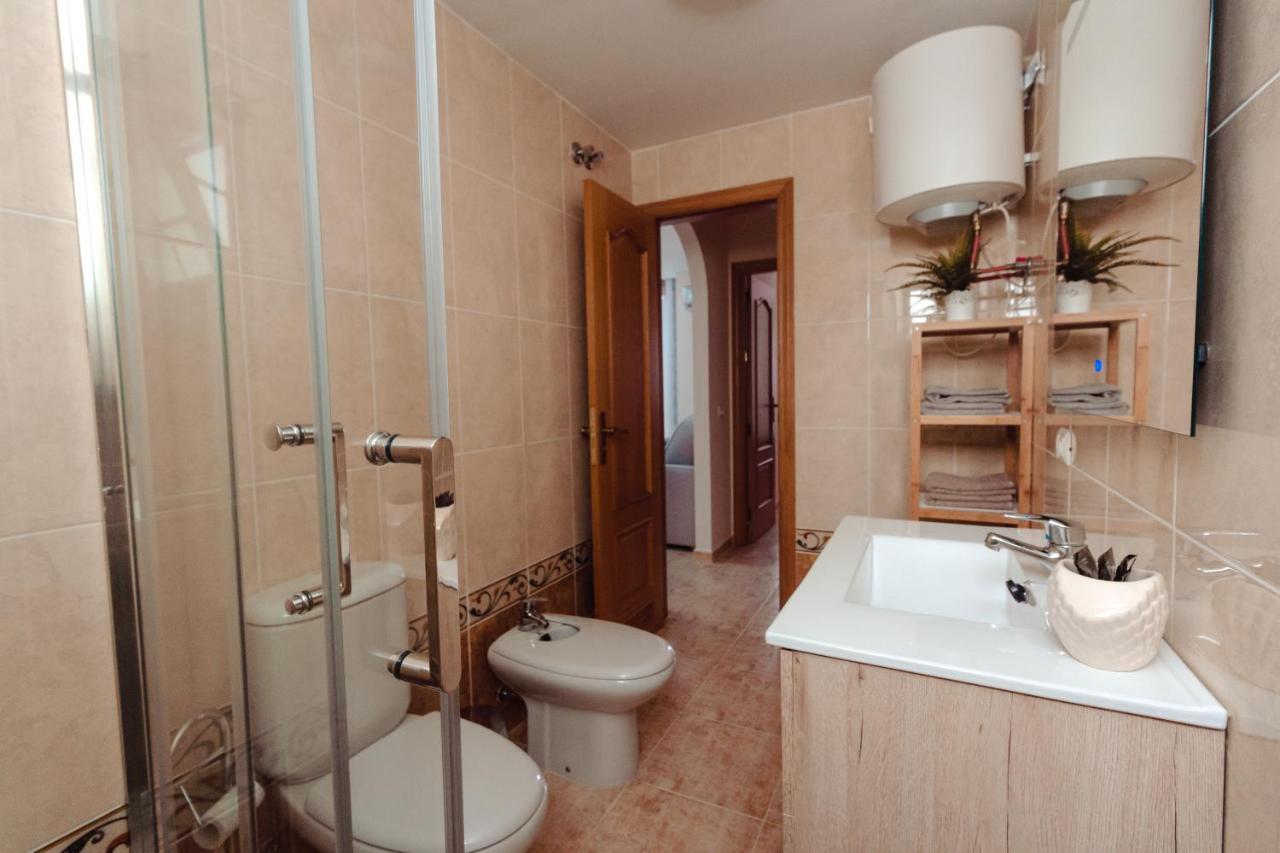 Apto Ache, Acogedor Apartamento De 66 M Con Terraza, Aire Acondicionado Y Parking Privado Gratuito لوس أبريغوس المظهر الخارجي الصورة